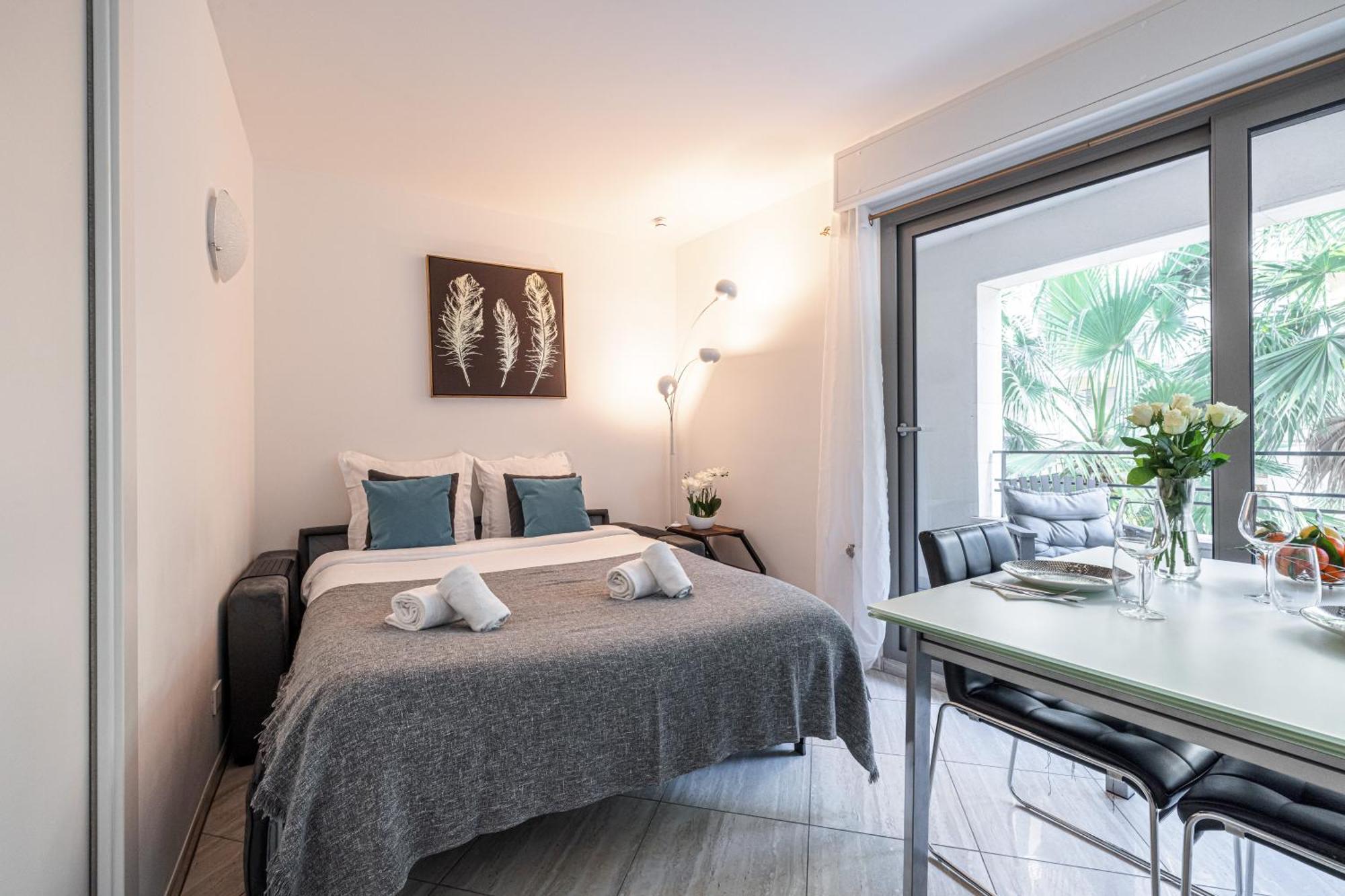 Studio Centre Terrasse Climatisation 50m plage Mentone Esterno foto