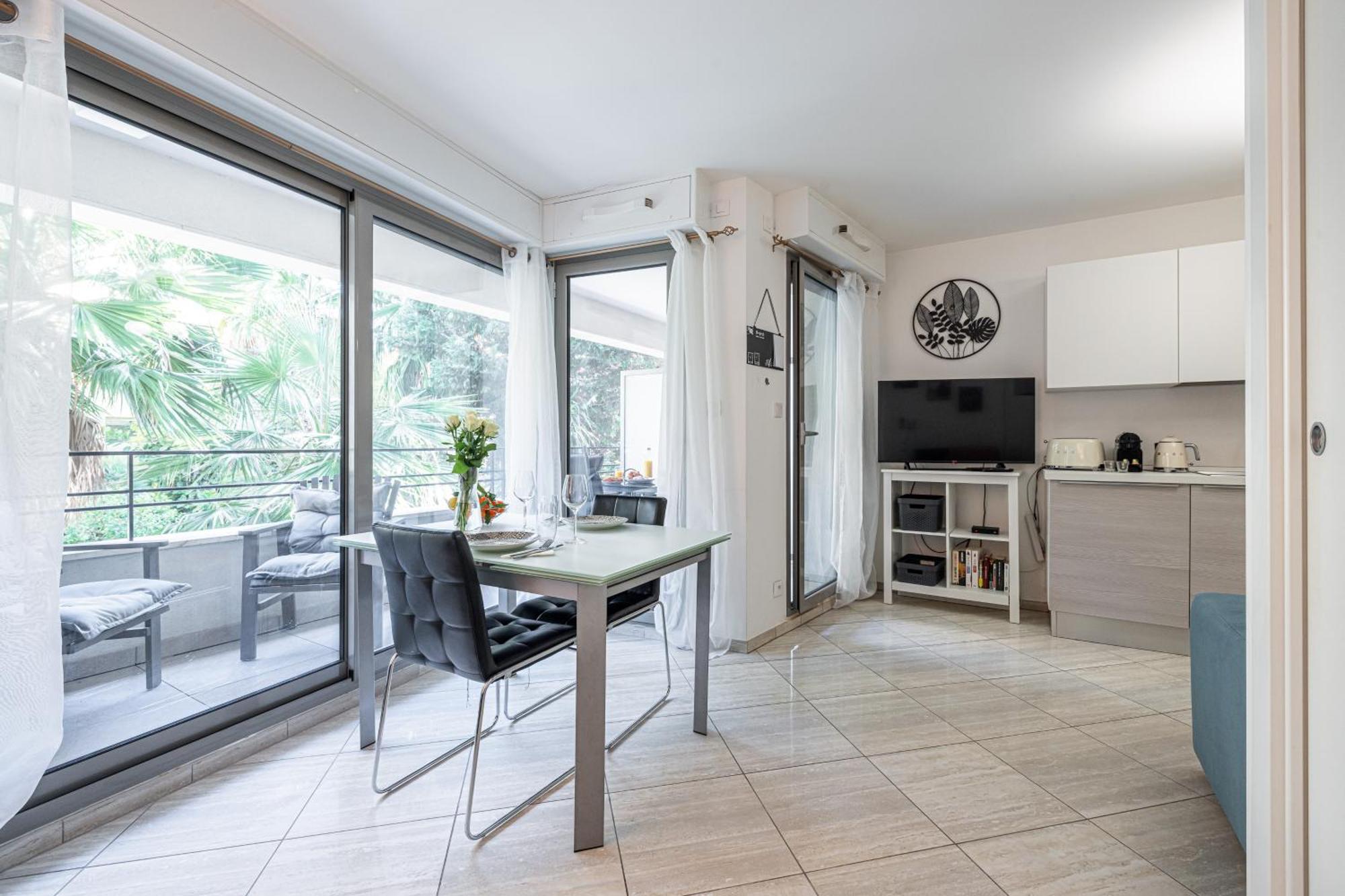 Studio Centre Terrasse Climatisation 50m plage Mentone Esterno foto